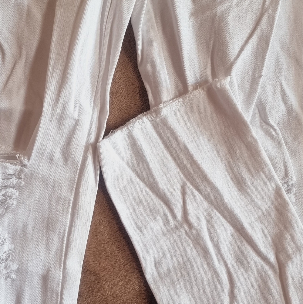White High Rise, Ripped Jean - Picture 7 of 13